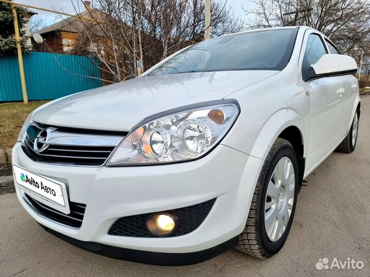 Opel Astra 1.8 AT, 2011, 149 021 км