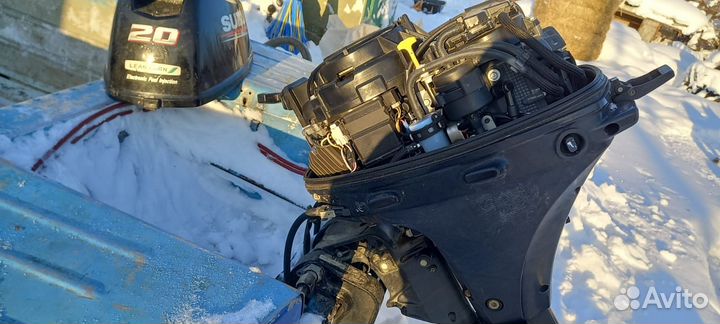 Лодка с мотором