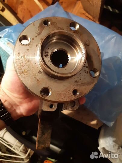 Поворотный кулак ваз 2109