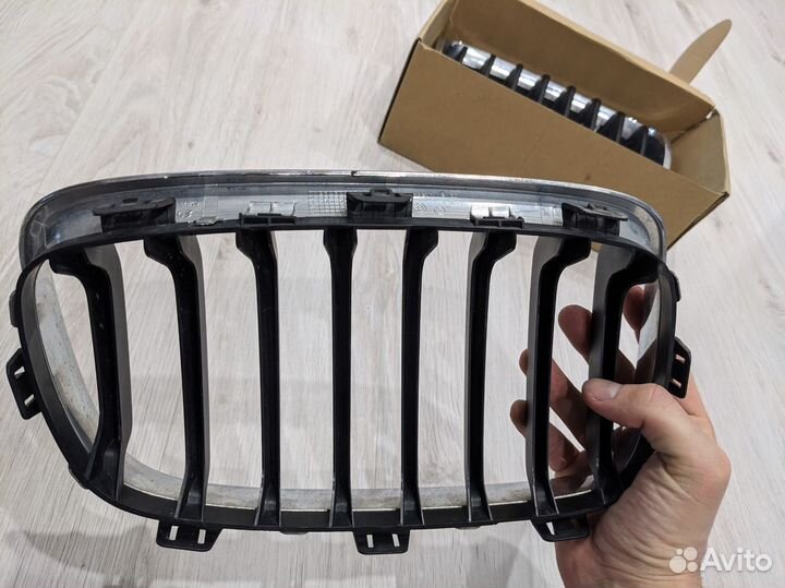 Решетки радиатора (ноздри) BMW F20 дорест