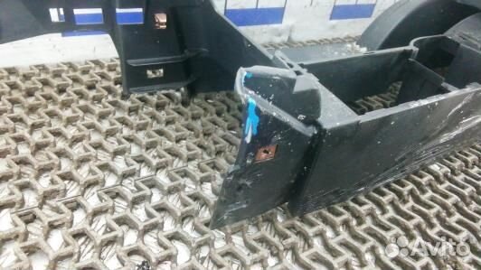 Подлокотник центральный ford mondeo 3 (CDN09IX01)