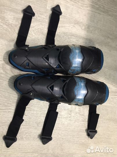 Шарнирные наколенники