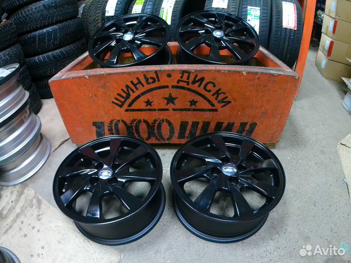 Диски Б/У Литые на В А З 6х15