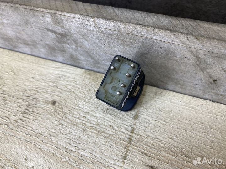 Кнопка регулировки зеркал BMW E30 Е36 E34 E32