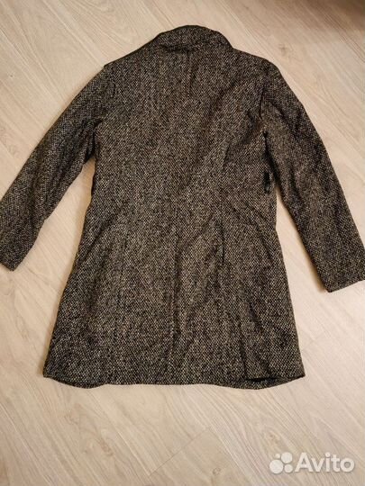 Пальто демисезонное 48 размер