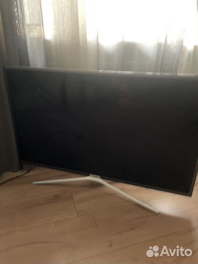 Телевизор samsung SMART tv