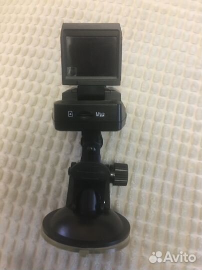 Видеорегистратор Intro VR 450