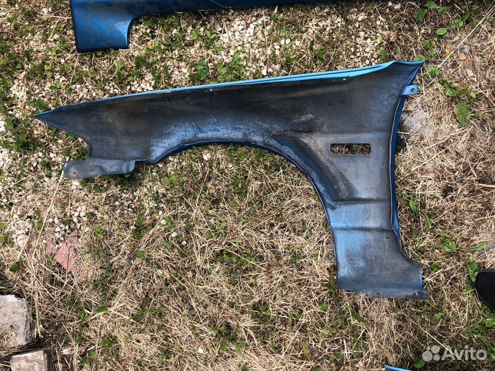 Крылья передние на nissan skyline r33