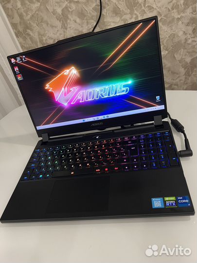 Gigabyte Aorus 15 XE4 (2K / i7 / RTX 3070Ti)