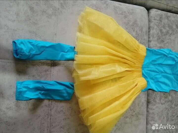 Костюм для выступлений на девочку