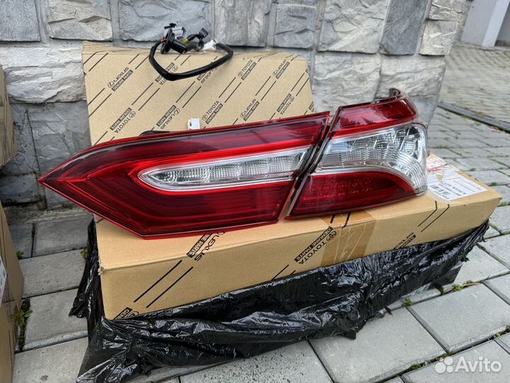 Задние фонари Camry 70 LED