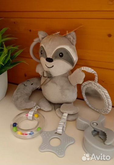 Погремушка подвеска новая