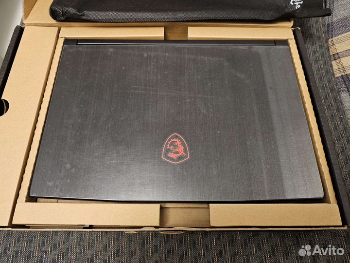 Ноутбук MSI GF63 9RCX-870RU