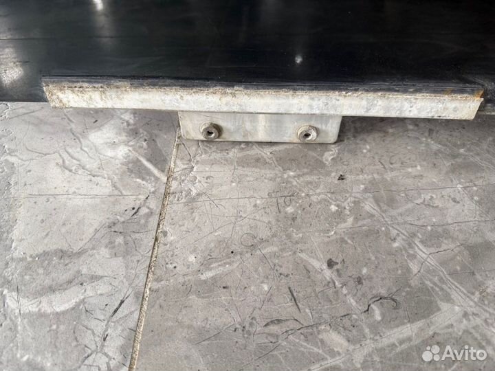 Стекло двери заднее правое Mercedes-Benz G-Class