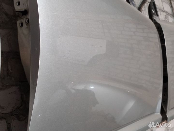 Дверь передняя правая Avensis 250 левый руль
