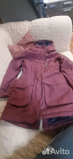 Куртка демисезонная для девочки р-р 140,146