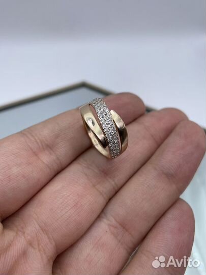Золотое кольцо 2.29 гр., р.19