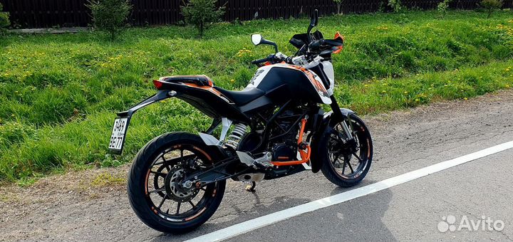 KTM Duke 125
