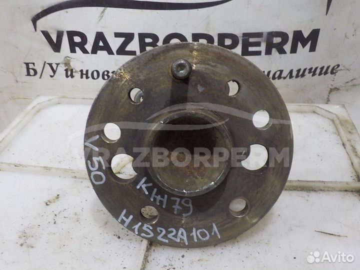 Ступица задняя правая (цапфа) Toyota Camry