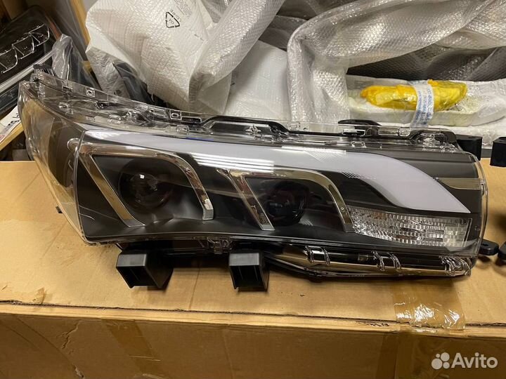 Toyota Corolla 2012-2016 фары стиль Mercedes F2XE6