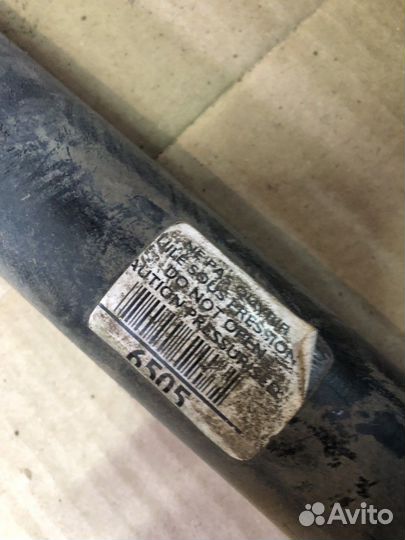 Задние стойки Peugeot 207