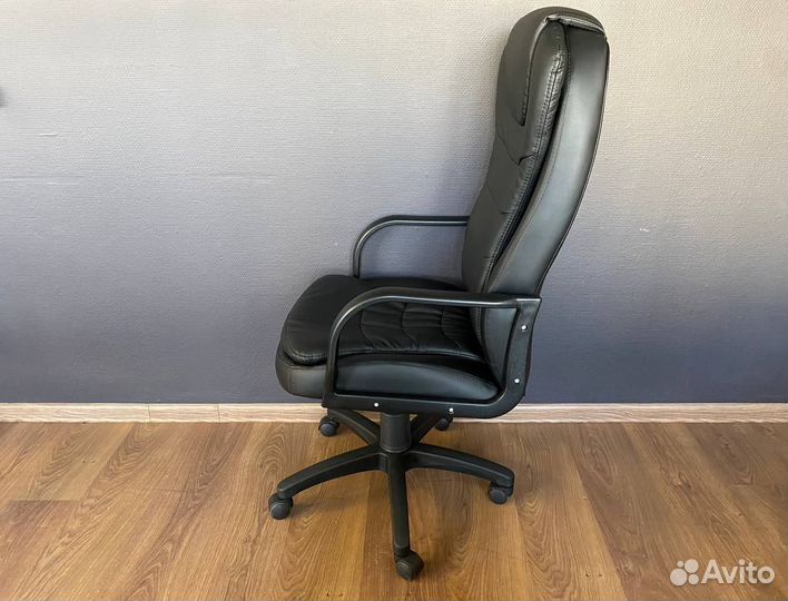 Офисное кресло. Удобное