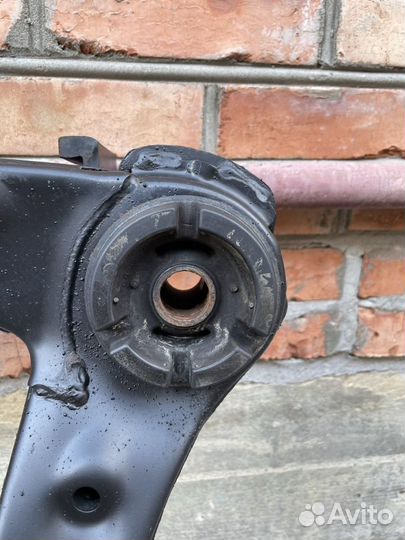 Подрамник Camry V50,55