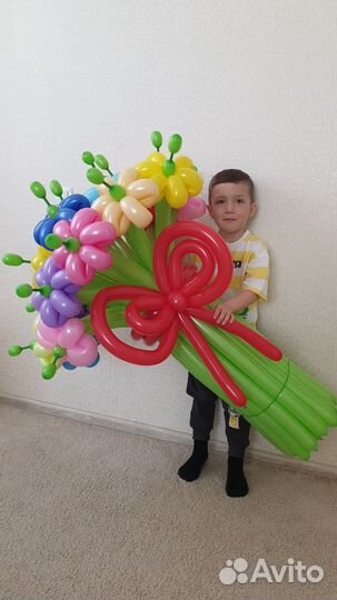 Букет цветов из шаров на выпускной