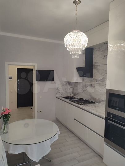 1-к. квартира, 42,3 м², 1/3 эт.