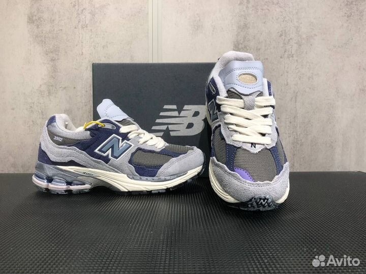 Кроссовки new balance 2002r