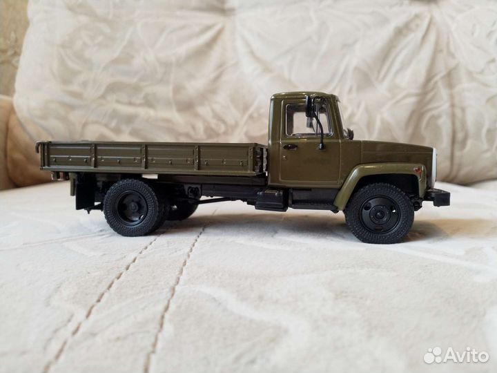 Модель Газ - 33073