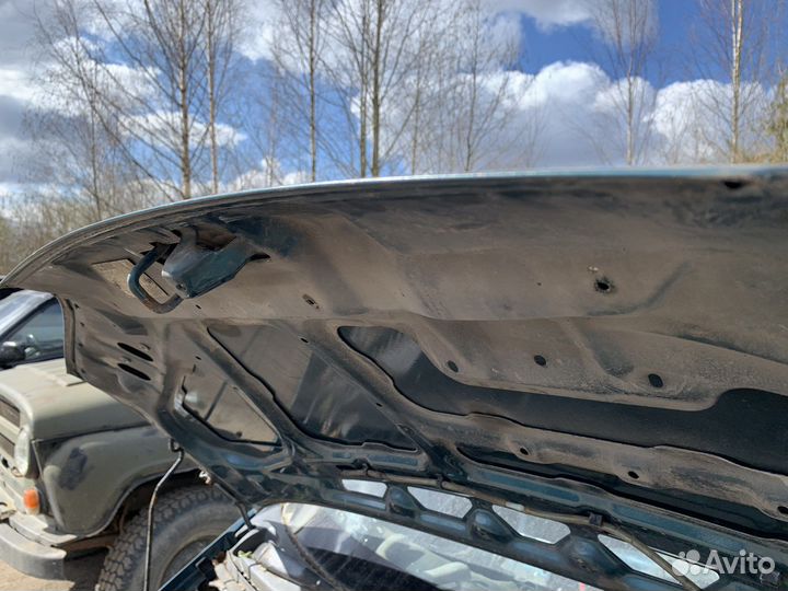 Капот Mitsubishi space gear