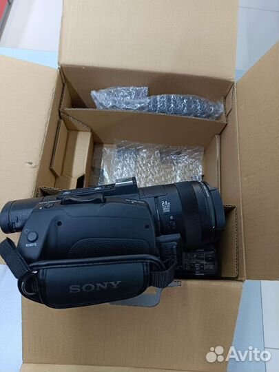 Видеокамера Sony HXR-MC88 (жд)