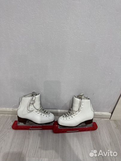 Фигурные коньки wifa 31L