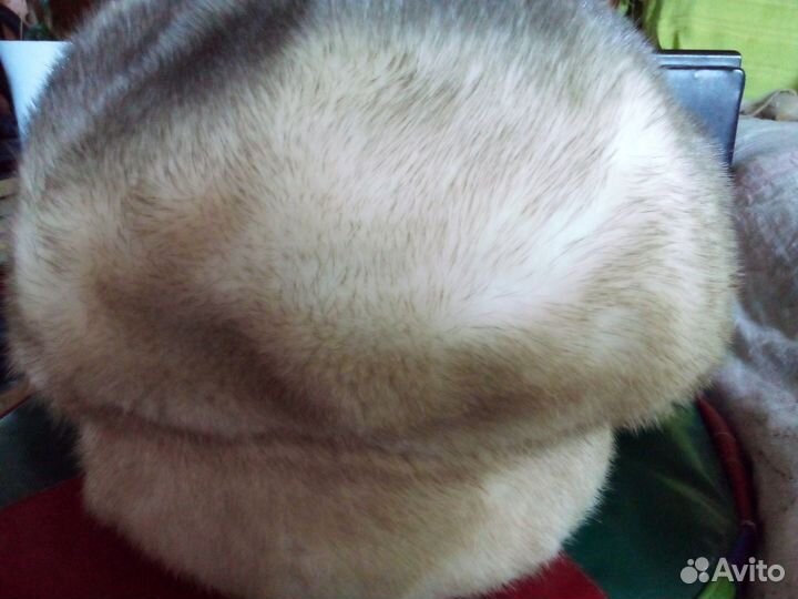 Берет женский норковый 56-57р. Почти новый