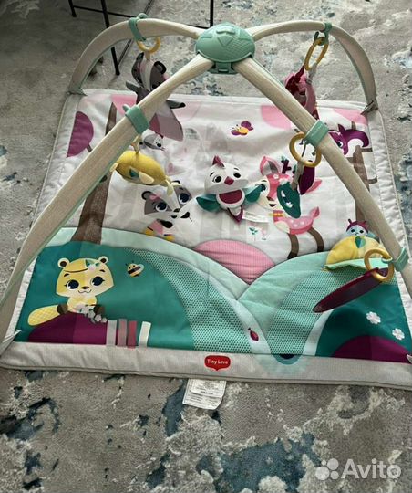 Развивающий коврик tiny love принцесса