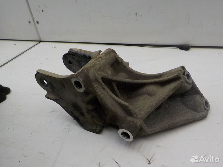 Опора двигателя Suzuki SX-4 2006