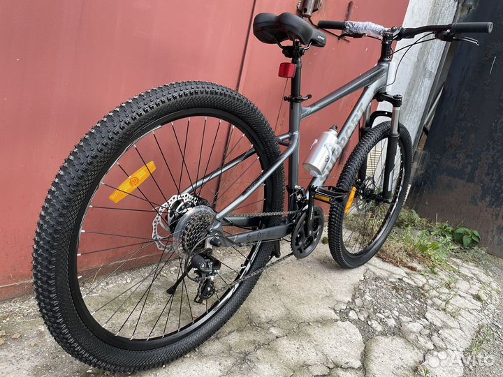 Велосипед, колеса 27.5 на 2,35 дюйма