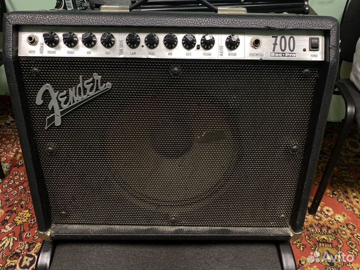 Fender roc pro 700 (USA)