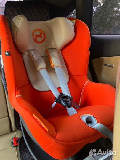 Детское кресло cybex sirona M2+база