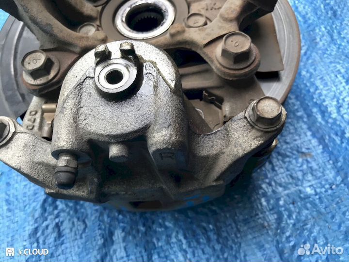 Суппорт на nissan juke YF15 HR15DE