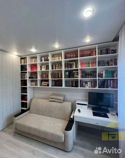 Угловой шкаф