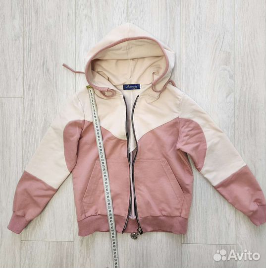 Костюм спортивный на девочку 7 -8 лет