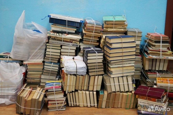 Закупаем картон, макулатуру, пленку, канистру