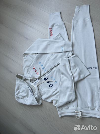 Спортивный костюм женский новый