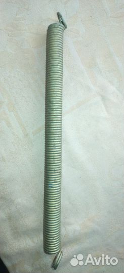 Пружина дверная