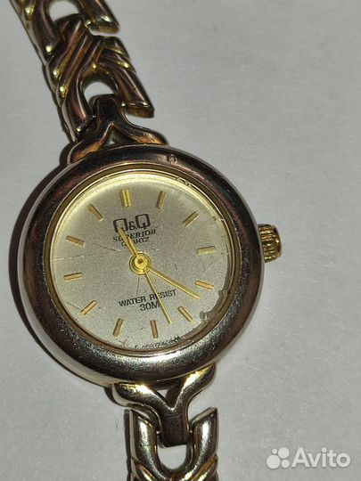 Часы наручные женские Q&Q и Чайка