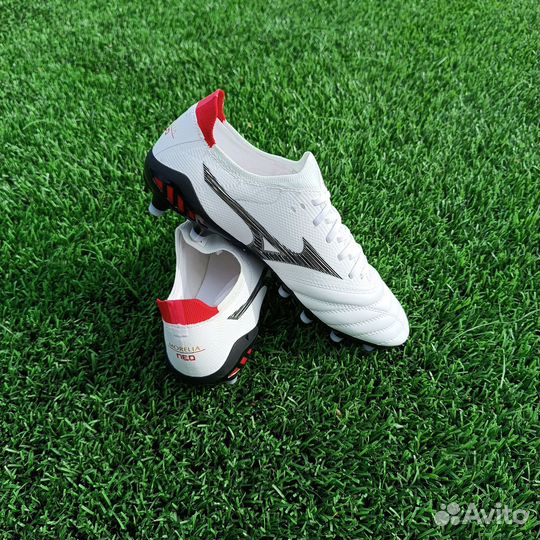 Футбольные бутсы Mizuno Morelia Neo III