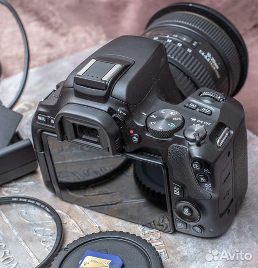 Фотоаппарат Canon eos 250d + Sigma 10-20