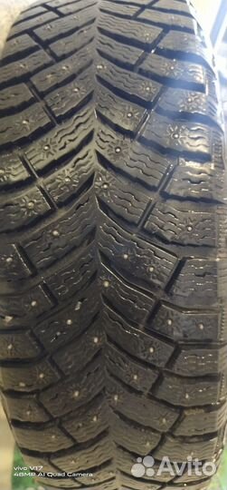 Зимние шины с дисками 185/65 r15 бу